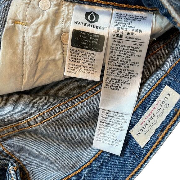 Levis Ribcage Button Fly Raw Hem Cut Off Denim Mini Skirt Blue Size 29 - Picture 8 of 8